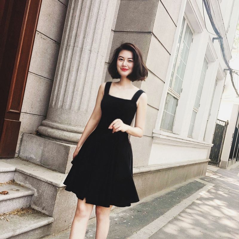 老婆居然偷偷买了这种露背沙滩裙，穿上又白又嫩，美的让人心醉