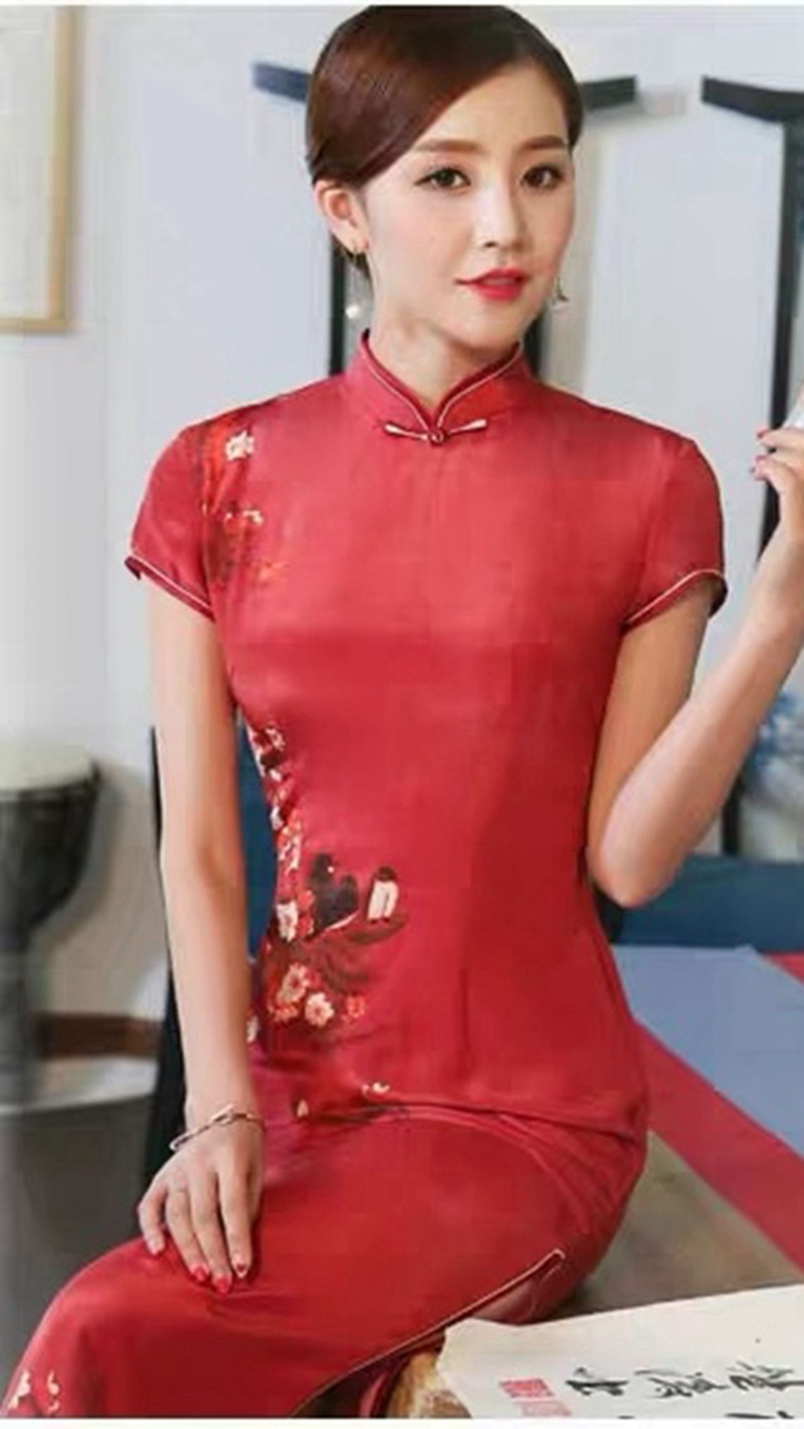 夏季新款大红喜庆真丝旗袍裙，复古改良新娘旗袍礼服，热烈喜气