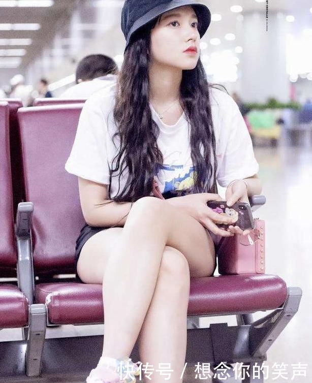 程潇脖子以下全是腿，腿长一米八，网友评论：很漂亮