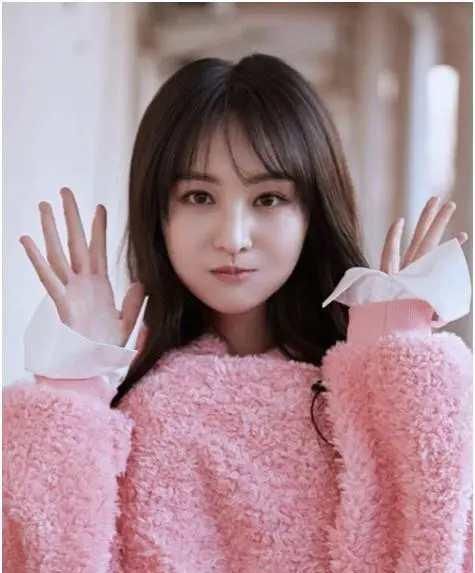  『姑娘来说』最新卫衣穿搭,拒绝烂大街穿搭法!