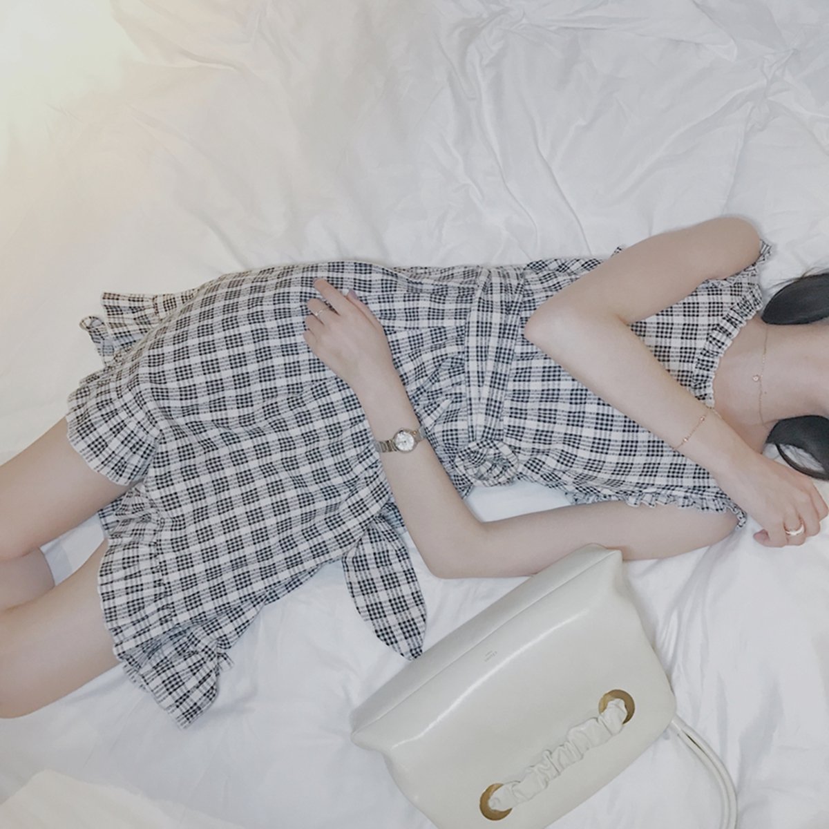 有一种性感“心机裙”，彰显浓浓女人味，上街惊艳全场