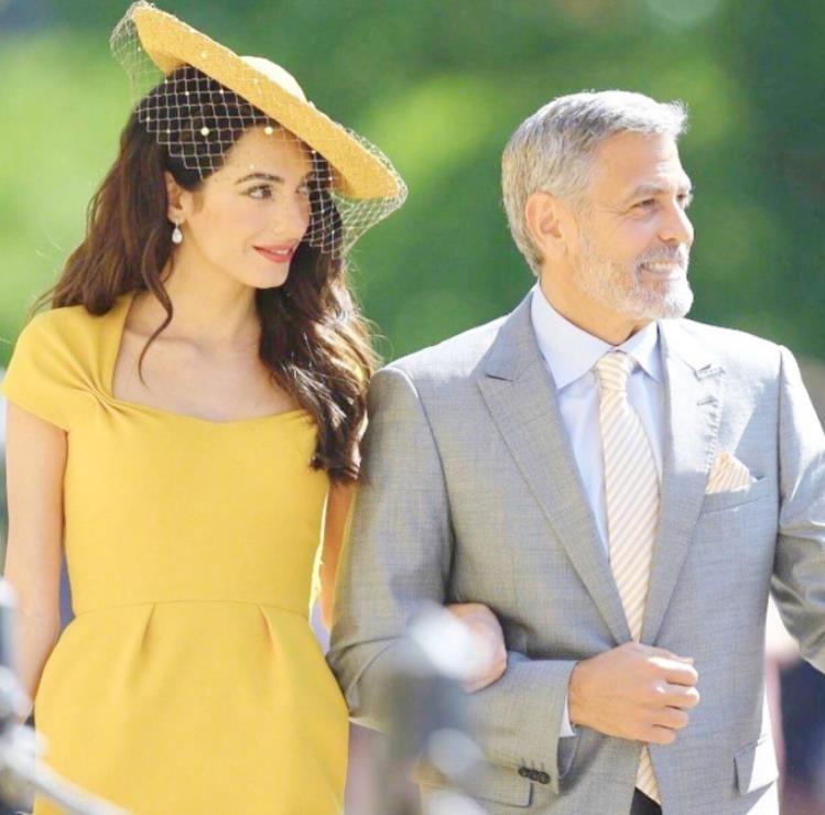 同样是黄衣服，克鲁尼老婆，梅根，比利时王后，女王穿出不同风格