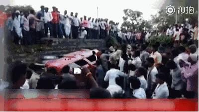 印度版微信造谣，全民恐慌，活活打死27人，可恶