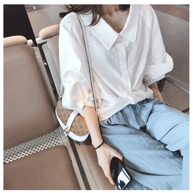 新流行一种“显高套装”，特适合矮个子女人，显高更有范