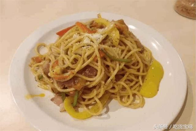 中餐和西餐的区别在哪里?瞧瞧外国人怎么说,他