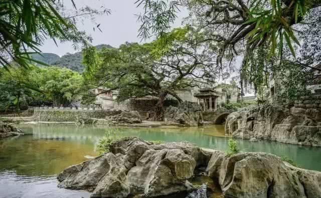 最美的享受，不用出国门，找一个小镇，任时间慢慢流淌