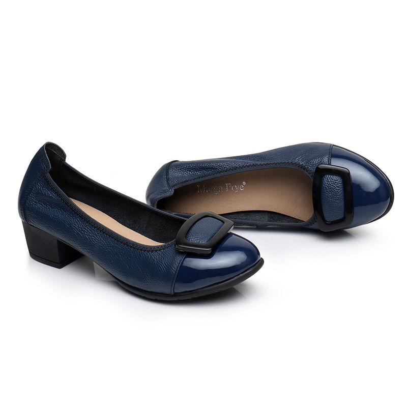 聪明妈妈立秋后都不穿高跟鞋了，都穿这些“棉花鞋”，时髦不累脚