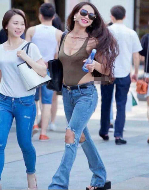 时尚喇叭裤，掀起一股复古浪潮！