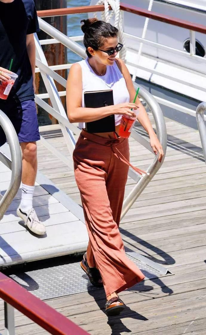 戚薇女儿可以C位出道了, 大S复出胖成水桶腰?|Star星私搭|