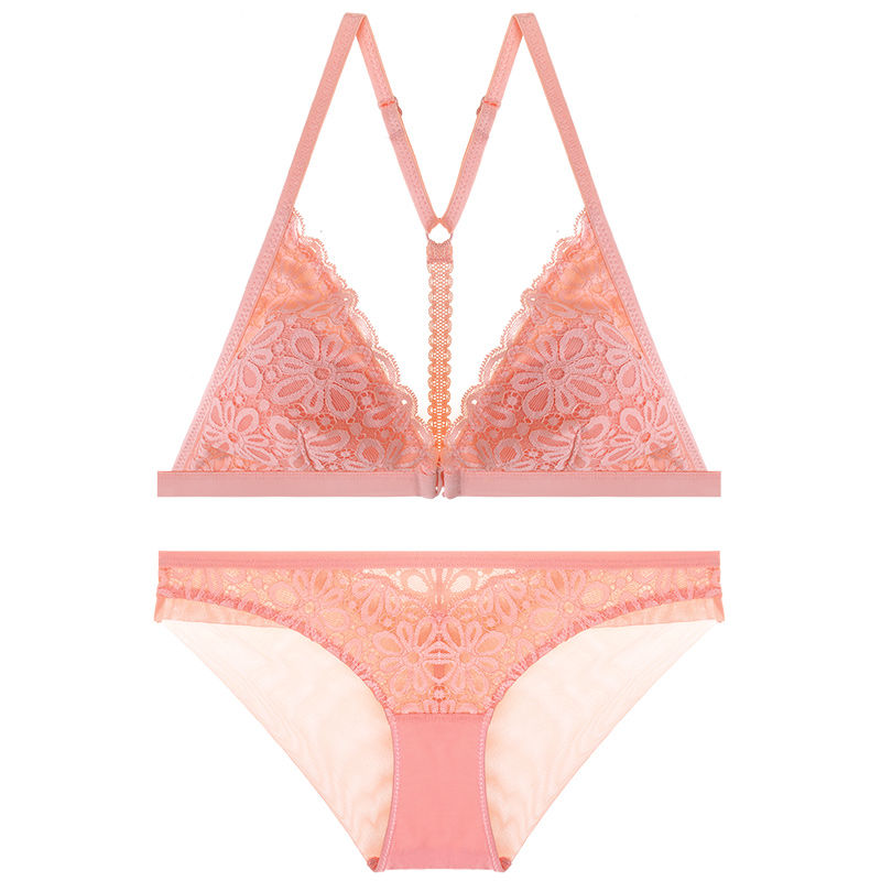 女人洗完澡还戴文胸?看聪明女人怎么穿，若隐若现凸显傲人好身材