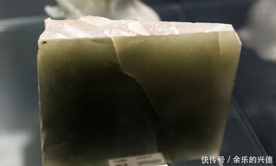 这种玉是中国四大名玉之一，堪称玉石收藏界一颗冉冉升起的新星！