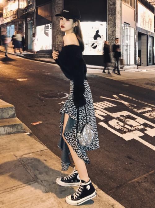  美爆：聪明女生是不会只知道穿裤子的，学学她们这样穿，让你美爆全网