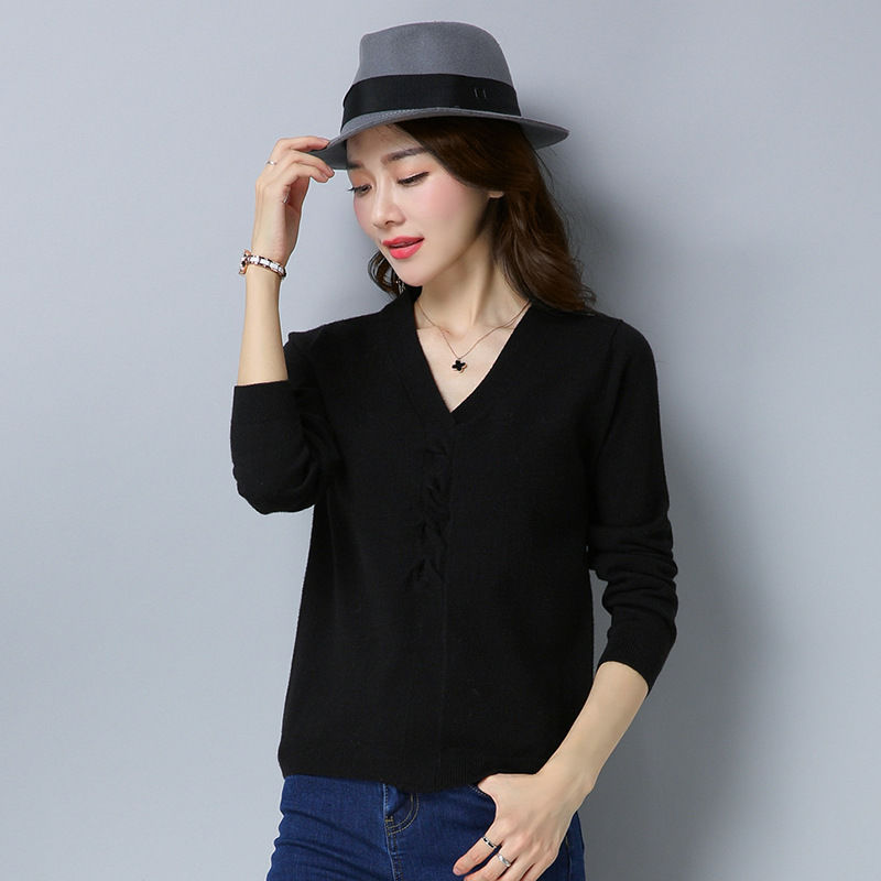 50岁的婆婆，真会打扮!都穿连衣裙和小衫，搭配高跟鞋，太美嫩