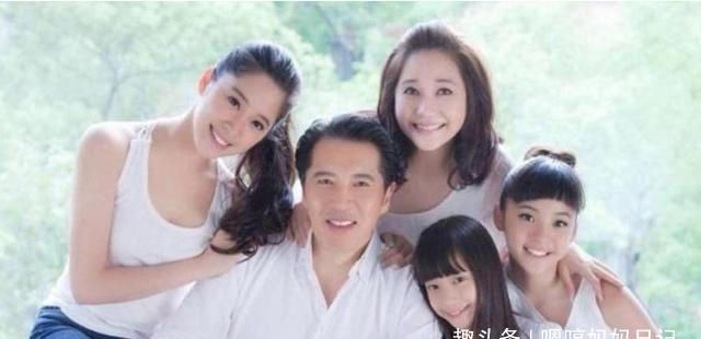  [混血]有种“基因”叫梁咏琪，女儿和爸爸像复制粘贴，混血基因果然强大