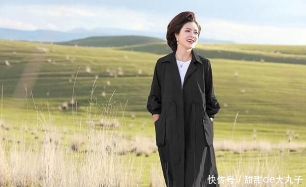 青青姐姐:女人再缺钱,也要学会打扮!建议换上这几款,洋气减龄,关键不贵