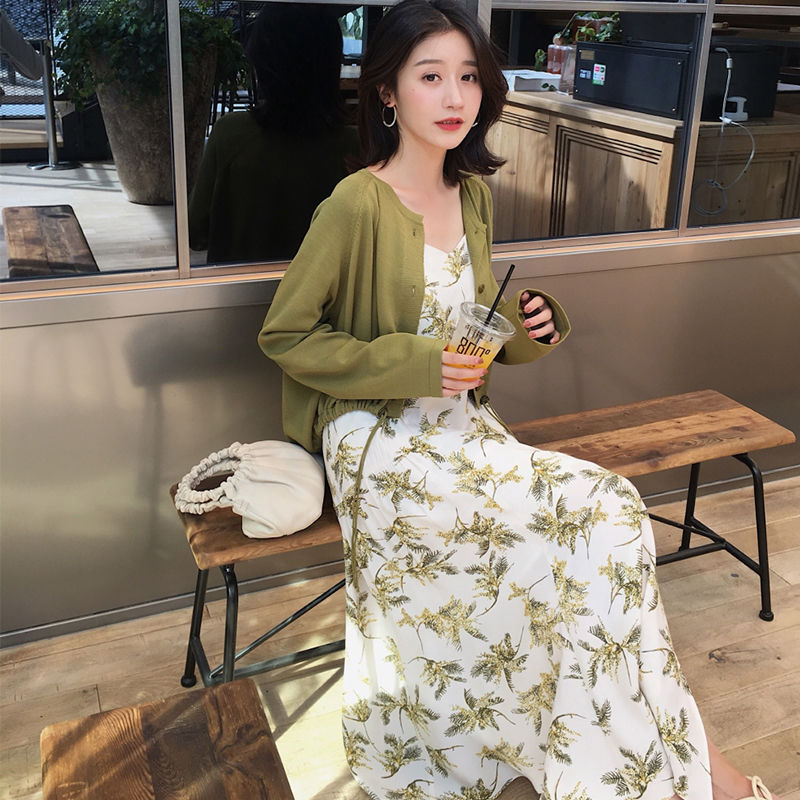 去年的旧衣服该扔了!瞧瞧这16款，7080后女人穿，贼嫩