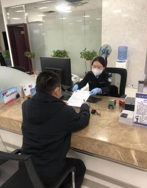  [全力]兰州公安出入境：全力做好“外防输入”，为百姓把好“出入关”