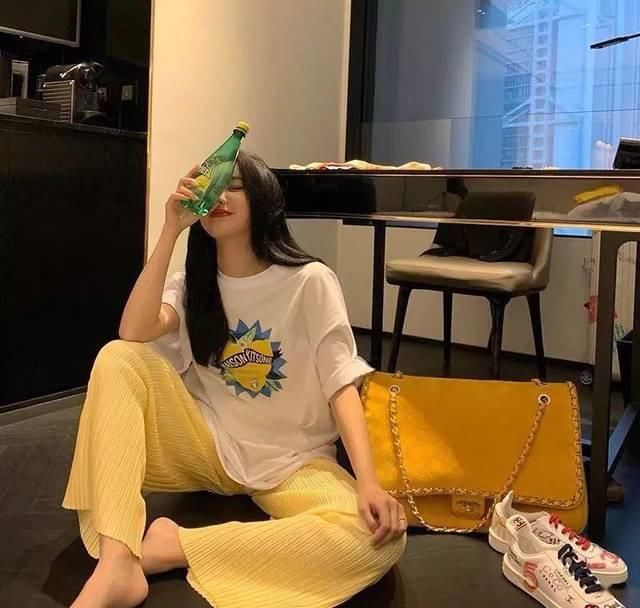 时髦■吊打阔腿裤,这4条裤子才是显腿长腿细还时髦!