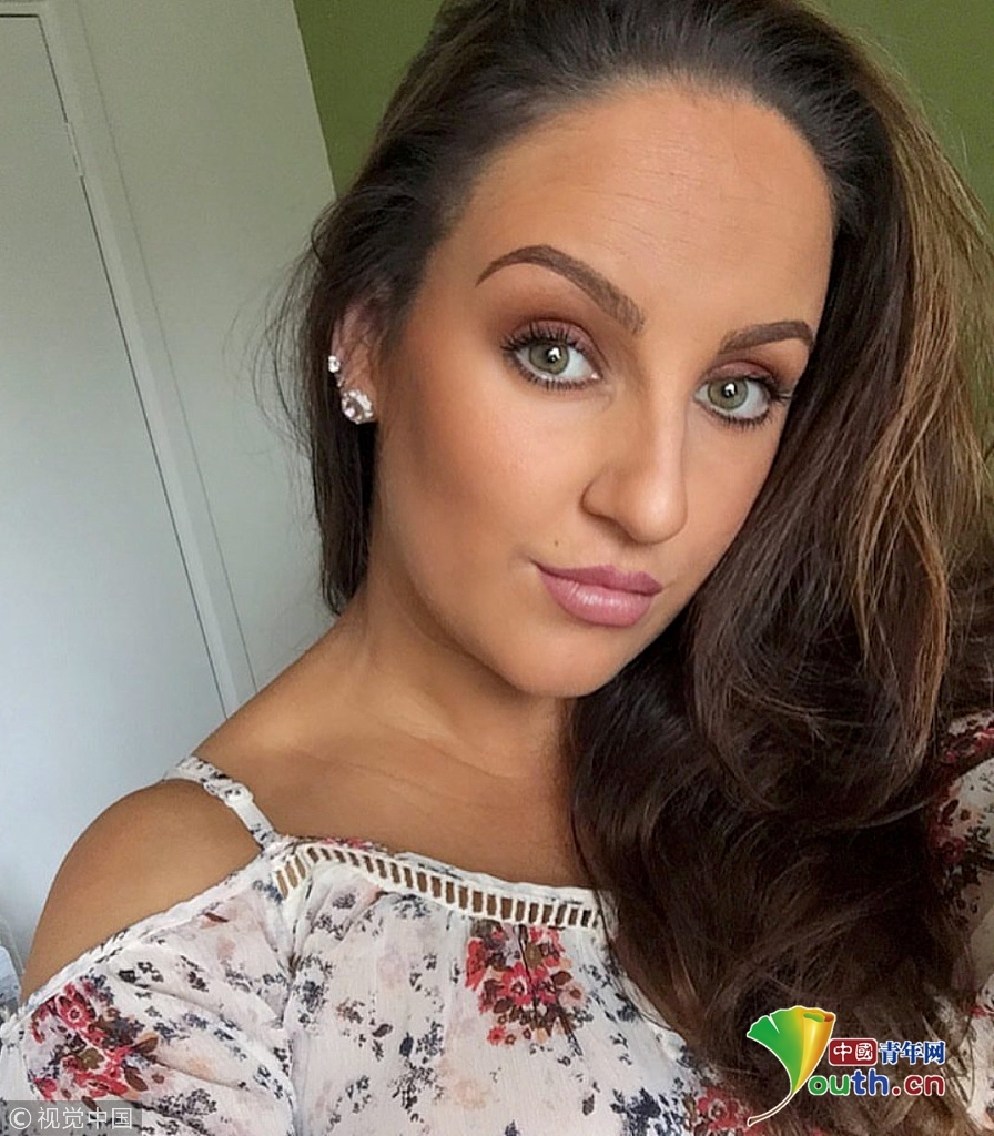 英国女子创造“家暴妆容” 号召女性反抗家庭暴力