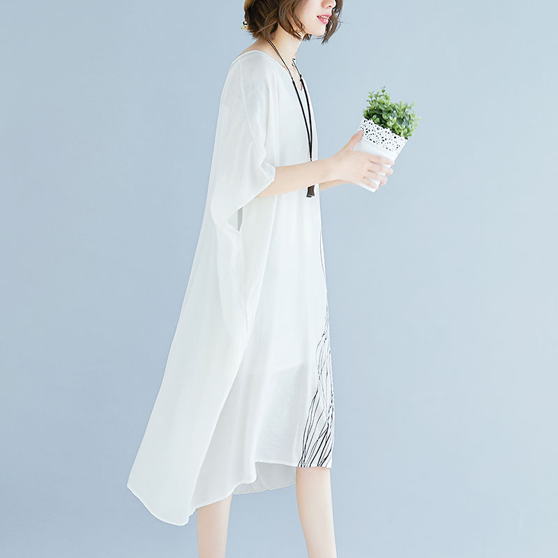 女人尽量少穿打底裤，现在大家都流行这样穿，保暖好搭美翻了