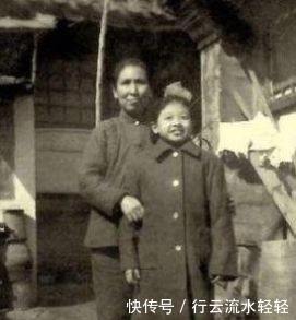  『倾家荡产』公开明星捐款数额，被质疑作秀，韩红真的为了做慈善倾家荡产？