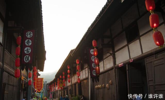 中国最“特别”的古镇,有最原始的味道,一条街上能跨三个省?