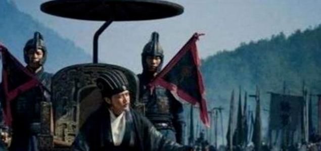  『刘备』诸葛亮身体没有残疾，为什么出征都要坐着轮椅？专家：他有苦衷