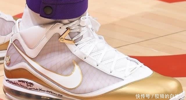  [Nike]Nike LeBron 7，詹姆斯本尊新赛季很喜欢的实战球鞋好在哪儿？