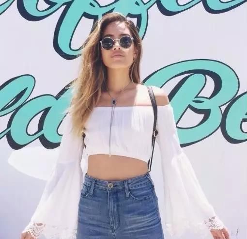 夏天女生穿什么显高显腿长？这些时尚街拍穿搭教会你！