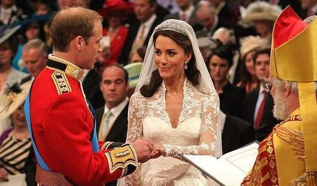 夏琳：摩纳哥王妃夏琳爱情曲折，婚前逃跑三次，终由灰姑娘变身皇室成员