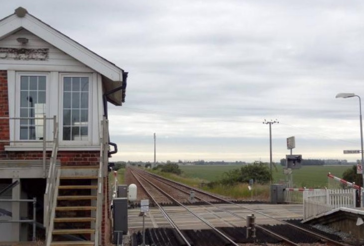 世界上最“荒凉”的火车站，每年就几十个人坐车，政府却不想关停