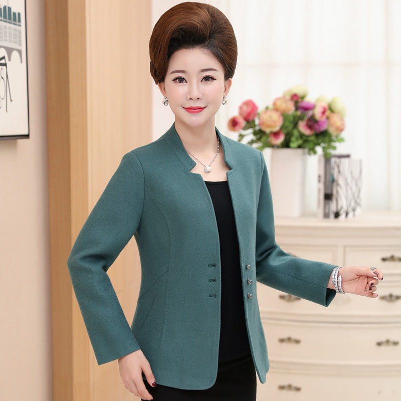 气质优雅的妈妈外套，文雅端庄又得体，立马下手买2件
