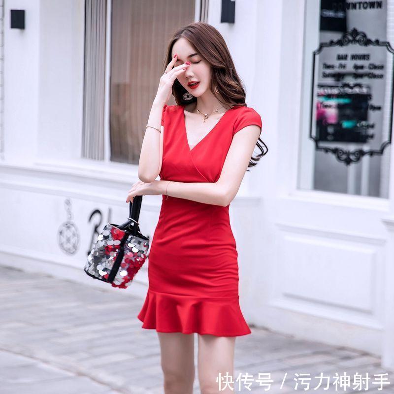 “夜店包臀裙” ，尝试新风格，让你也可以成为全场焦点了