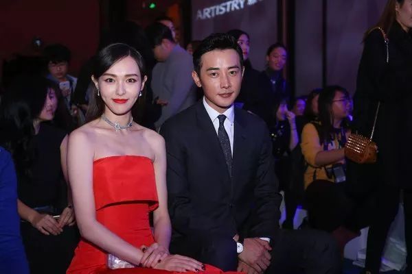 纳尼| 唐嫣快要嫁给罗晋了?就连衣品也变更高级了!