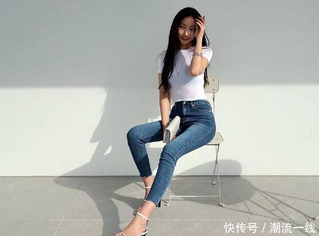 甜美可人的大长腿小姐姐