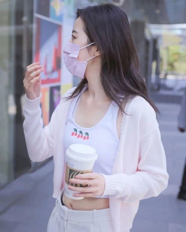 「奶奶」人手一件的奶奶衫,怎么偏偏就你穿不好