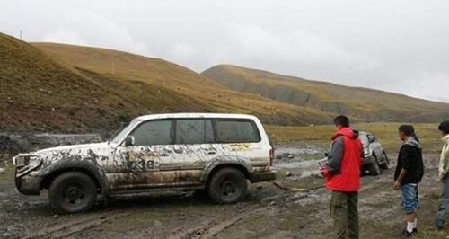  『眼红』为何川藏线很多废弃车，都没有人“眼红”，老司机：去过就知道了