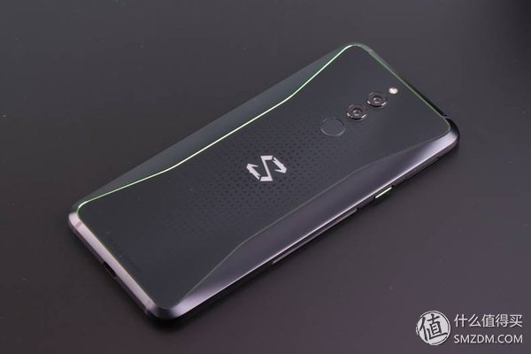 性能怪兽，鲨机再临!黑鲨游戏手机Helo上手体验