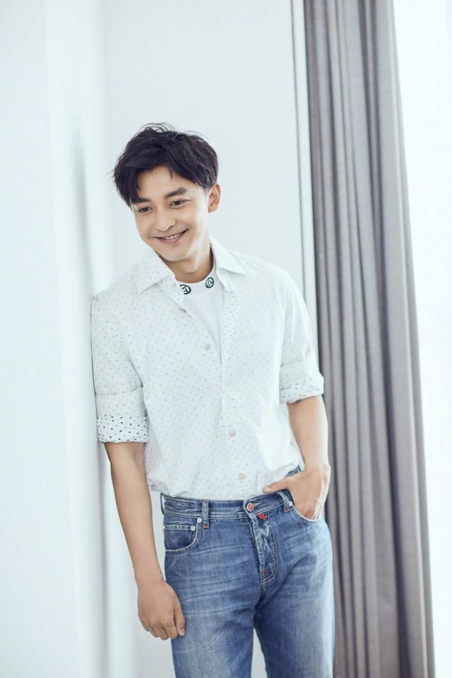 屌神李佳航出面解释《爱情公寓》蹭情怀的原因,你买不买账