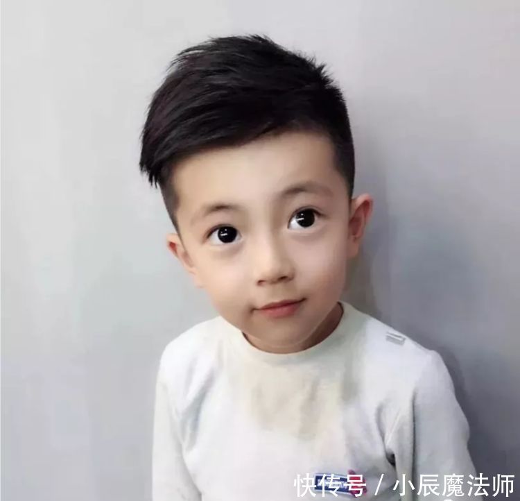  『妈妈们』最受欢迎的小男孩发型21款，款款帅气，款款时尚，款款有型