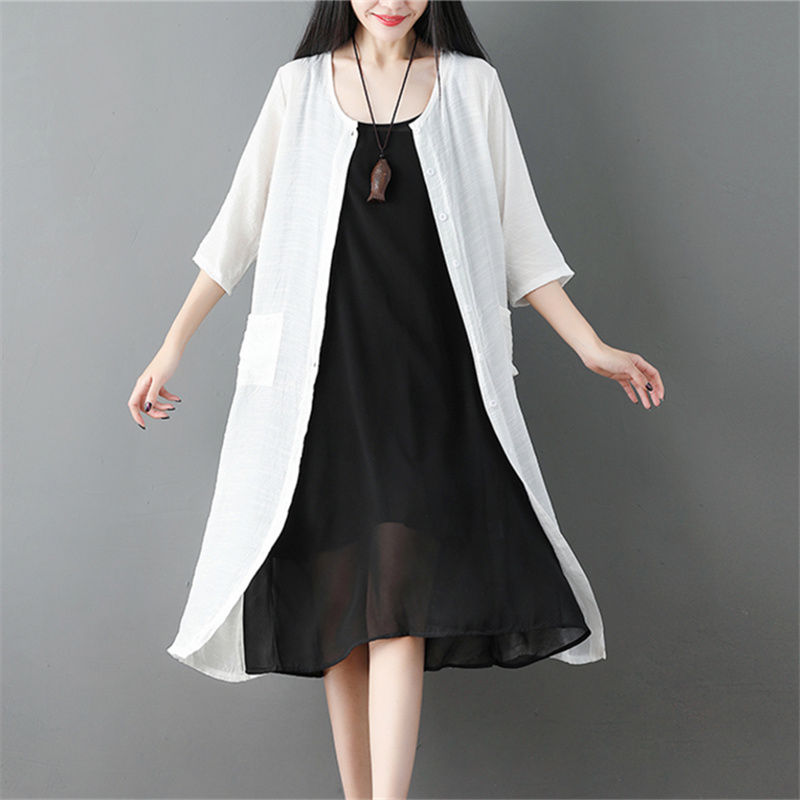 媳妇个子矮，不敢买长裙，9月就穿“秋披肩”，时尚又显高