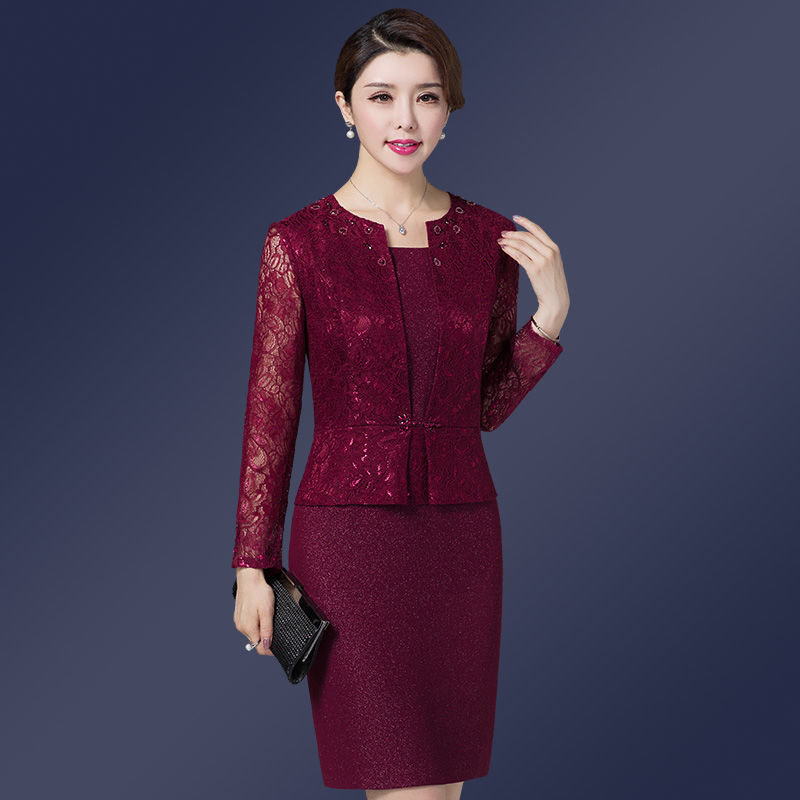 婚宴别穿老式旗袍!推荐几款“大牌”礼服，台下掌声响成一片