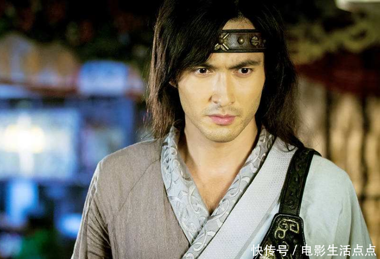 『整期』高伟光在《快本》提供整期的大笑点,《枕上书》之后,他彻底火了