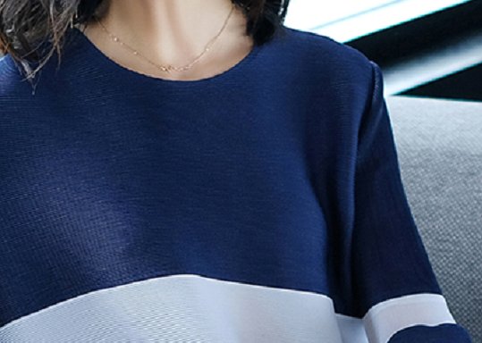 现在的女人真敢穿，出门穿这“前卫紧身裙”，姣好身材毕露无疑