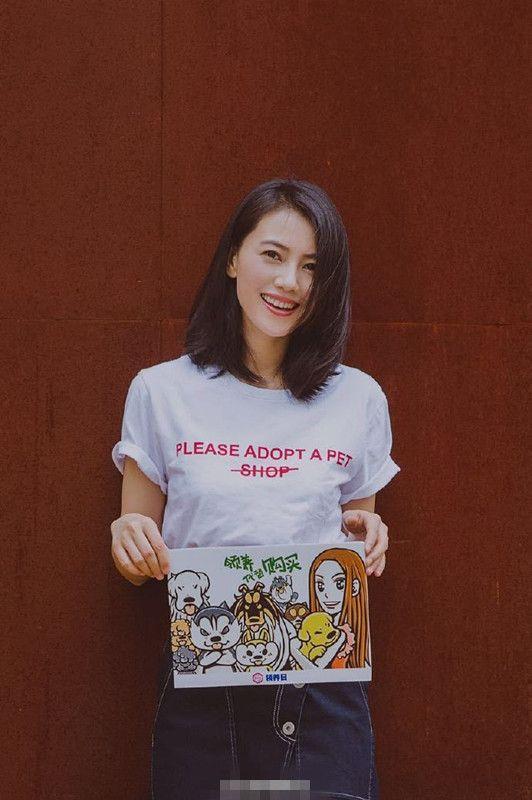 一个像公主，一个像路人！杨颖和高圆圆同穿白裙