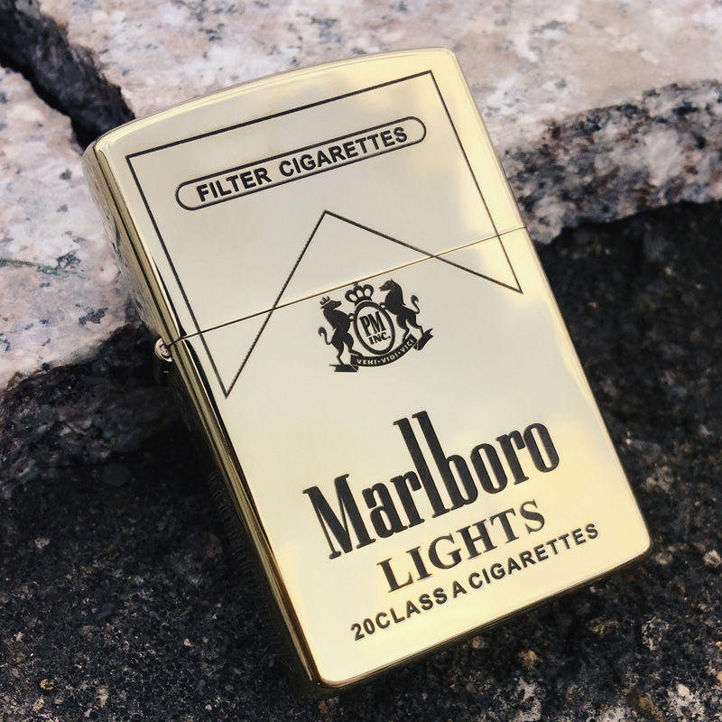 抽中华烟不一定就体面，手拿一个上档次的打火机，待客点烟倍豪气