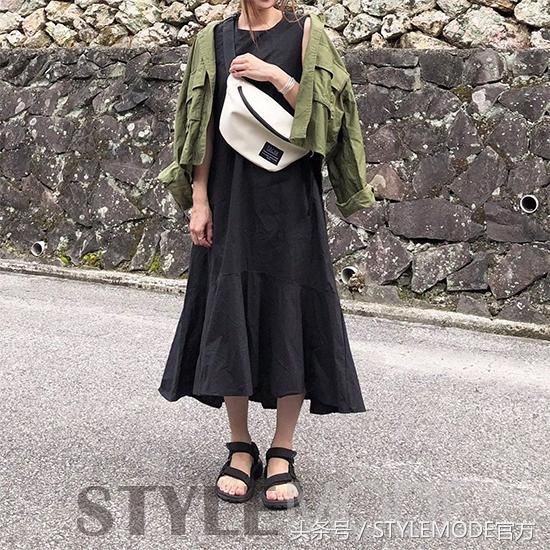 你的凉鞋够土吗？