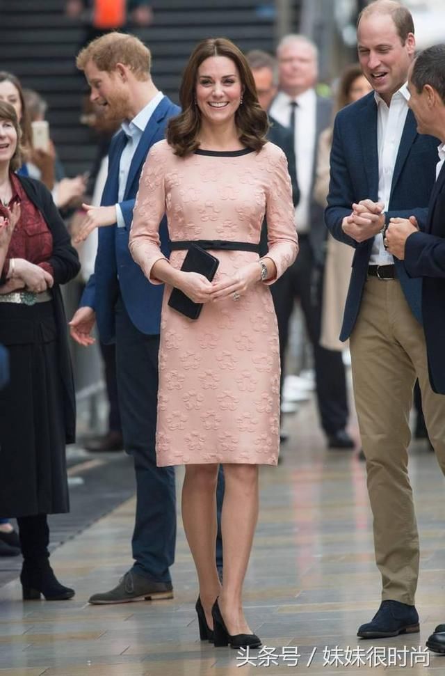 凯特王妃从没穿着橙色服装,是凯特带不起来还是在刻意回避什么?