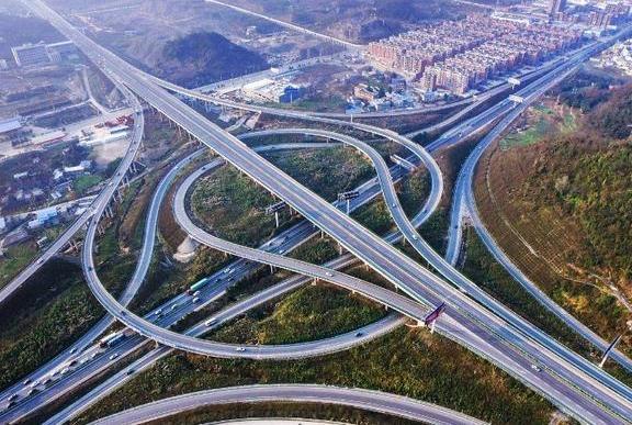 全球第二条不限速高速！就在中国这个城市，技术比德国还要牛