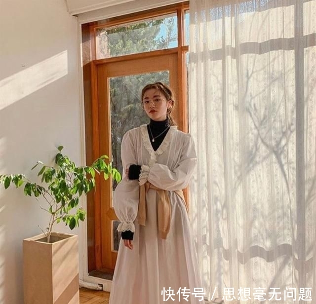  白鞋@小白鞋输了？今春这6双鞋才是真的火！还特舒服！
